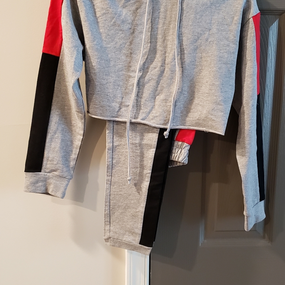 Jogging set - Picture 2 of 8